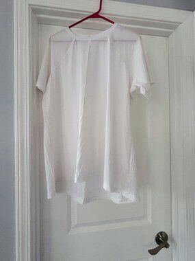 Athleta White Lightweight Athletic Shirt - Size 1X - Like New